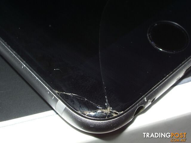 iPhone 6 - 32GB - A1586 - photo 5 of 8