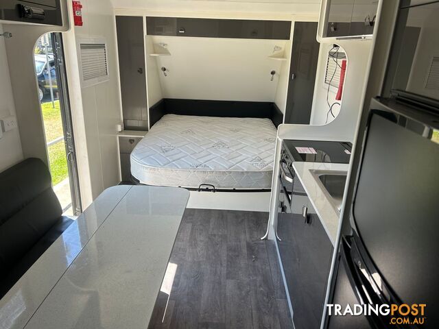 NEW AGE- Road Owl - 2021 - Island Bed, Triple Bunks, A/C, ENSUITE - photo 2 of 7