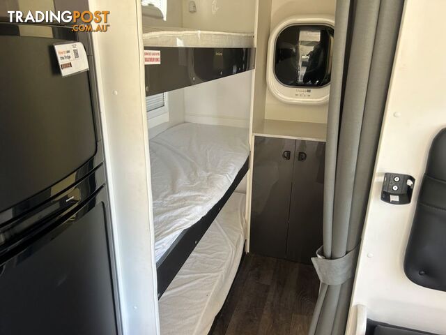 NEW AGE- Road Owl - 2021 - Island Bed, Triple Bunks, A/C, ENSUITE - photo 4 of 7