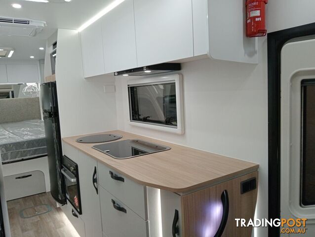 OVATION M6 C CLASS - photo 5 of 12