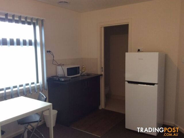 Room 2/3B Tennyson Avenue CLAYTON SOUTH VIC 3169