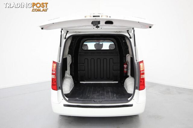 2010 Hyundai iLoad TQ-V MY11 Van Crew Cab 6st 5dr Man 5sp 1074kg 2.5DT - photo 2 of 23