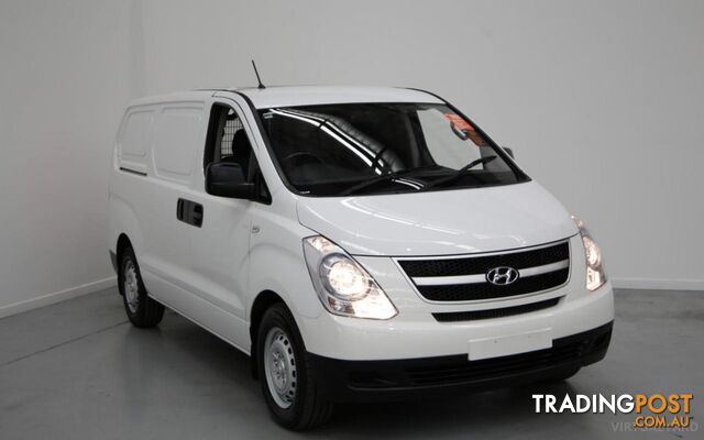 2015 Hyundai iLoad TQ3-V Series II MY16 Van 5dr Auto 5sp 1098kg 2.5DT - photo 3 of 33