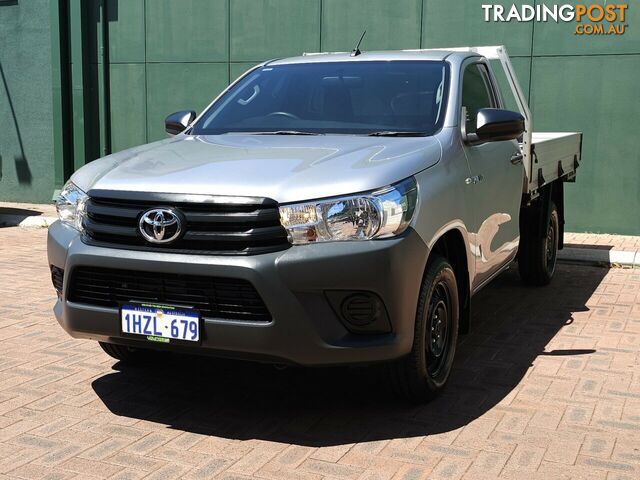 2017 Toyota Hilux Workmate 4x2 TGN121R Ute - photo 4 of 23