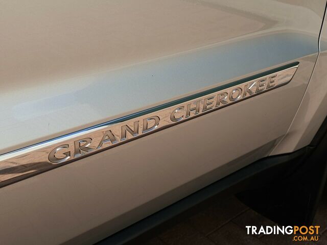 2013 Jeep Grand Cherokee Laredo WK MY2013 SUV - photo 3 of 29