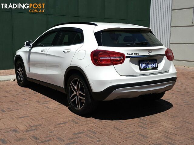 2017 Mercedes Benz Gla-class GLA180 DCT X156 807MY SUV - photo 5 of 29
