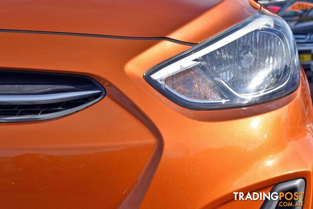2016 HYUNDAI ACCENT Active RB4 HATCHBACK - photo 4 of 17