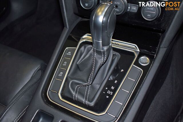 2017 VOLKSWAGEN PASSAT 206TSI R-Line B8 SEDAN - photo 3 of 18
