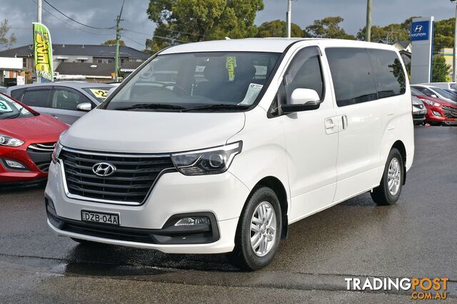 2018 HYUNDAI IMAX Active TQ4 WAGON - photo 4 of 17