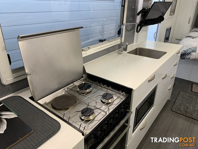 2018 Zone RV Adventurer Series - photo 5 of 15