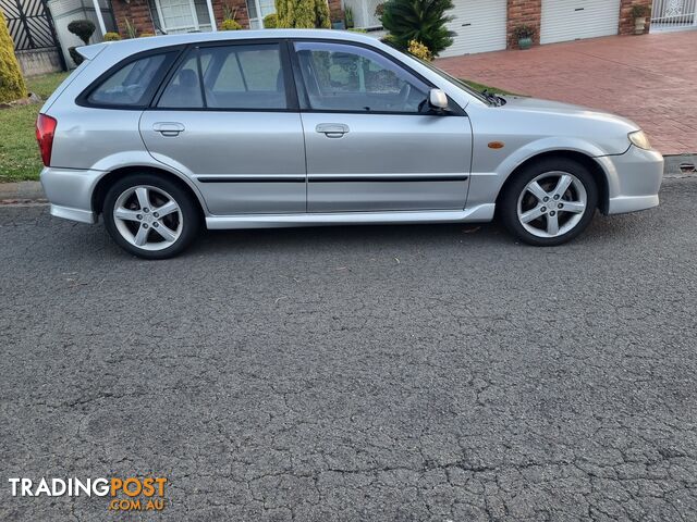 2002 Mazda 323 Hatchback Manual - photo 4 of 6