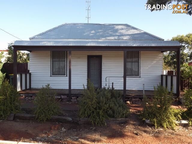 63 Lockyer Ave NORTHAM WA 6401