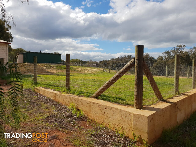 30 Hoggarth Road CLACKLINE WA 6564