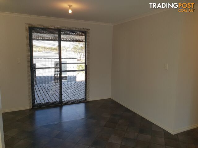 19 Hunter Road MULUCKINE WA 6401