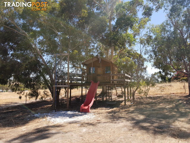 64 Avro Anson Road MOKINE WA 6401