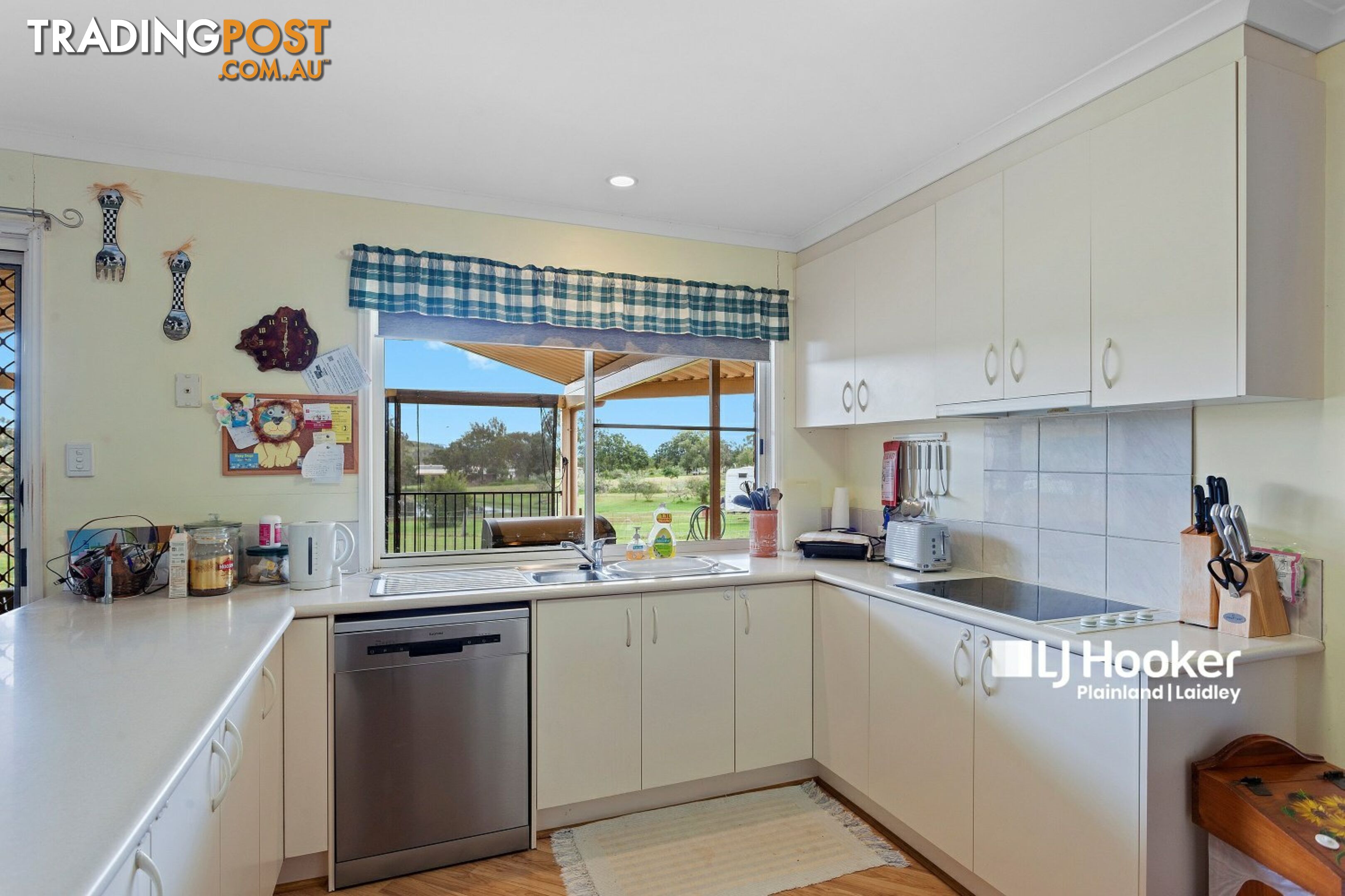 32 Hill Rd PLAINLAND QLD 4341