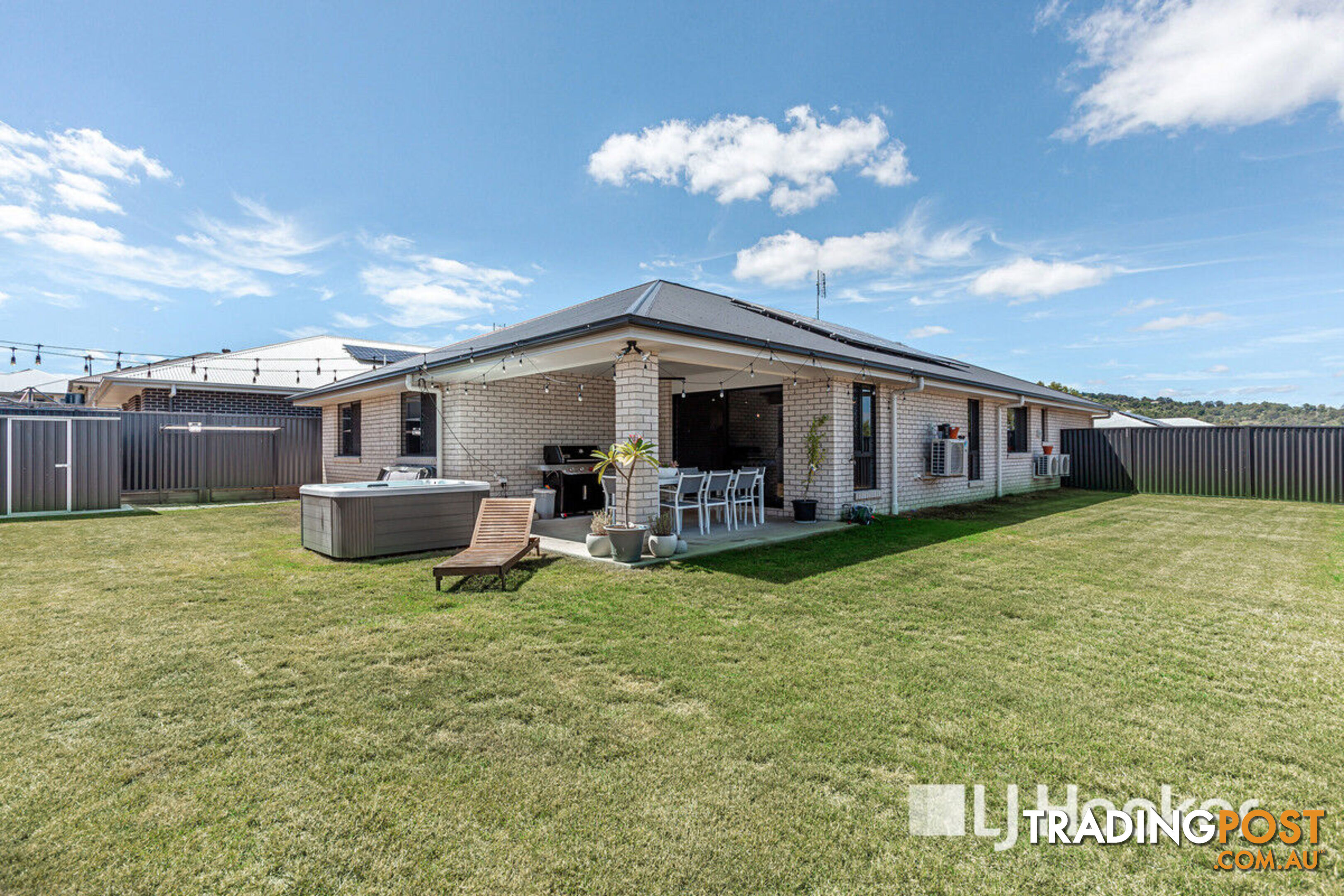 10 Diamantina Street PLAINLAND QLD 4341