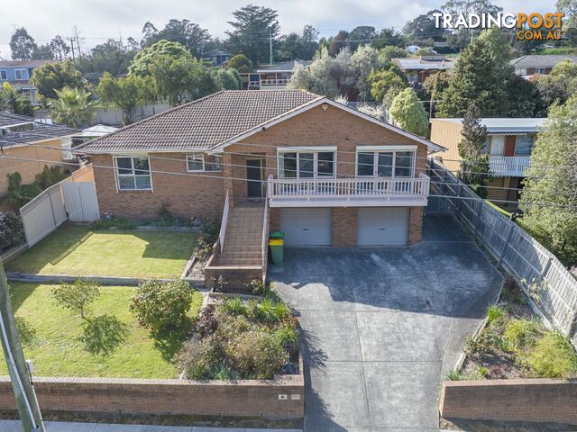 14 Sugarloaf Drive CHIRNSIDE PARK VIC 3116