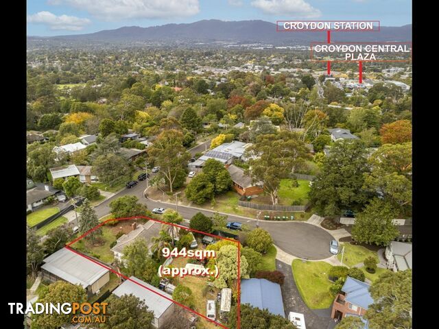 4 Hyton Crescent CROYDON VIC 3136