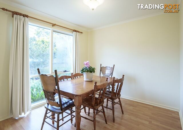 4/2 Parrs Road CROYDON VIC 3136 - photo 5 of 8