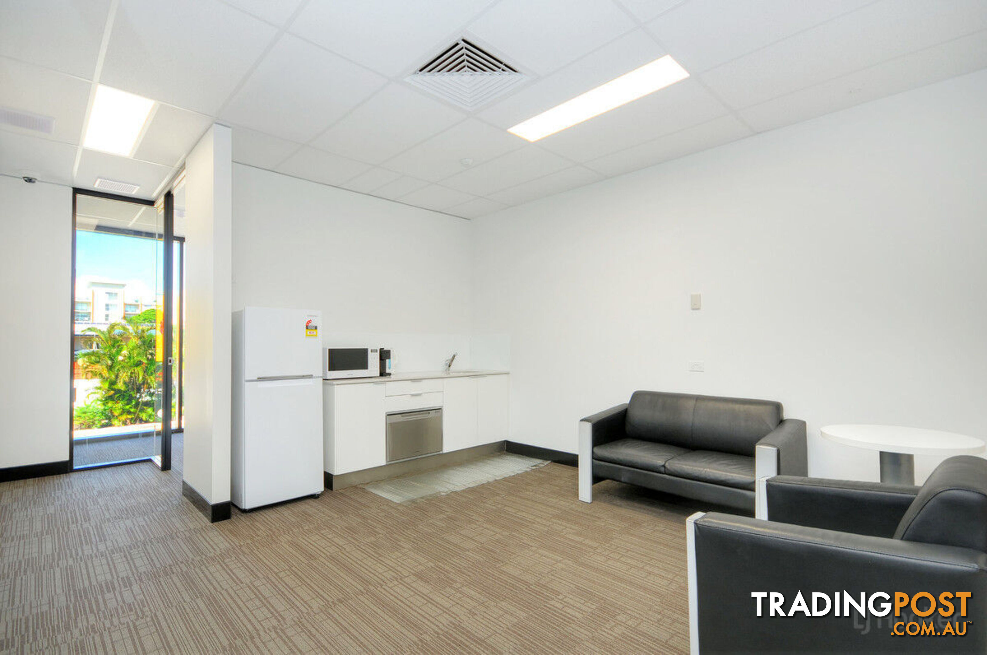 Serviced Offices/64 Frank Street LABRADOR QLD 4215