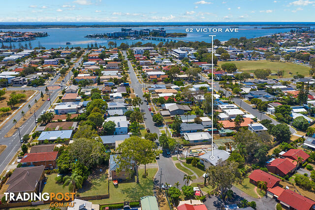 62 Victor Avenue PARADISE POINT QLD 4216