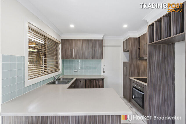 1/9 Stephanie Court LABRADOR QLD 4215