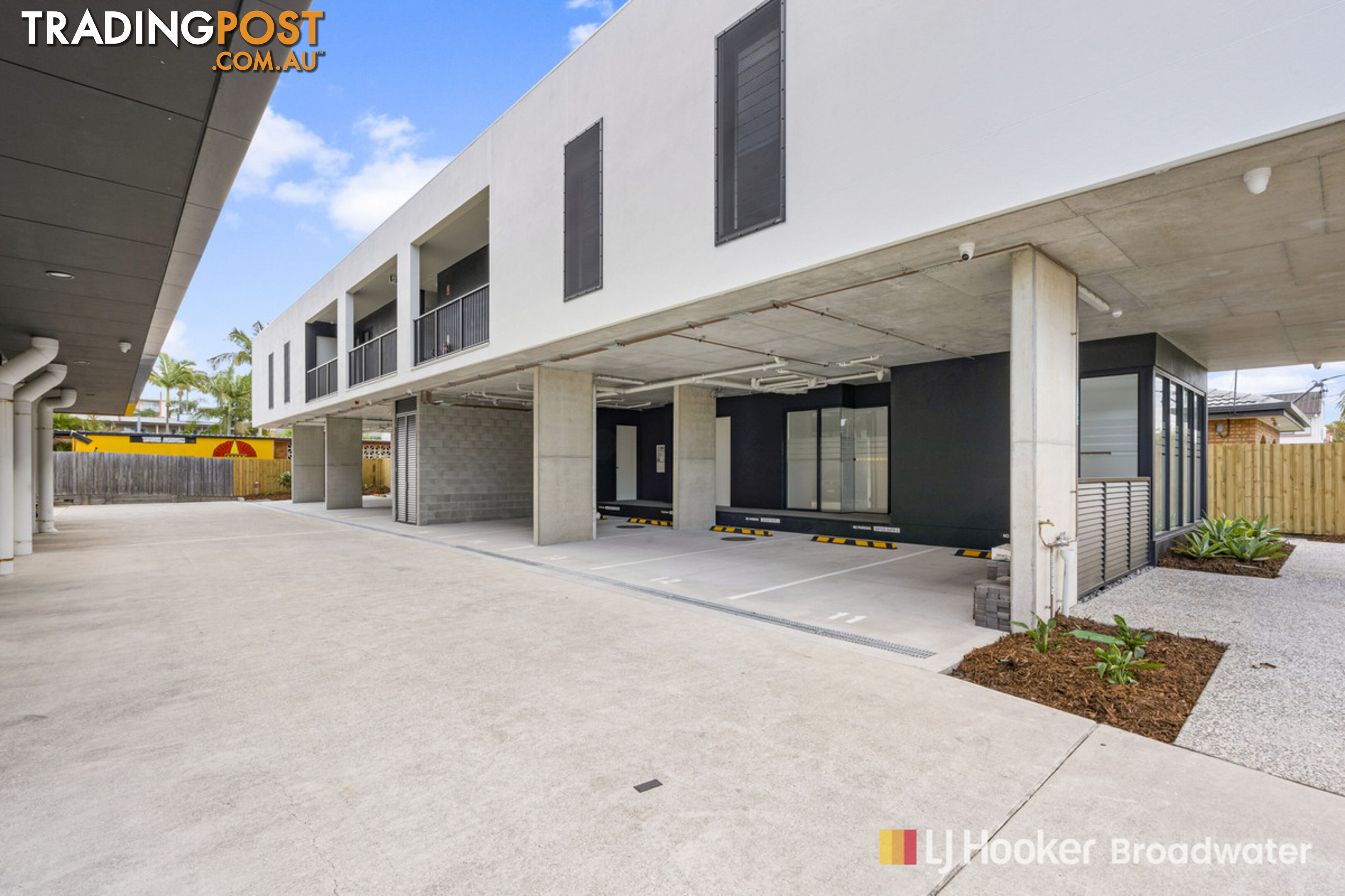 Serviced Offices/10 Central Street LABRADOR QLD 4215