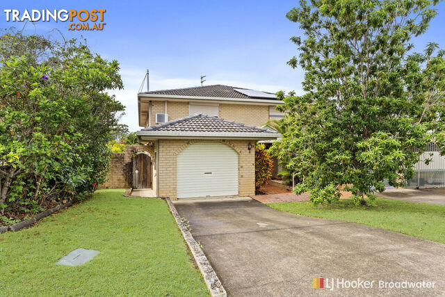 1/11 Davebill Court LABRADOR QLD 4215