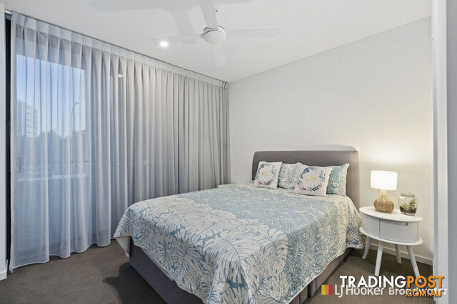 204/110 Frank Street LABRADOR QLD 4215