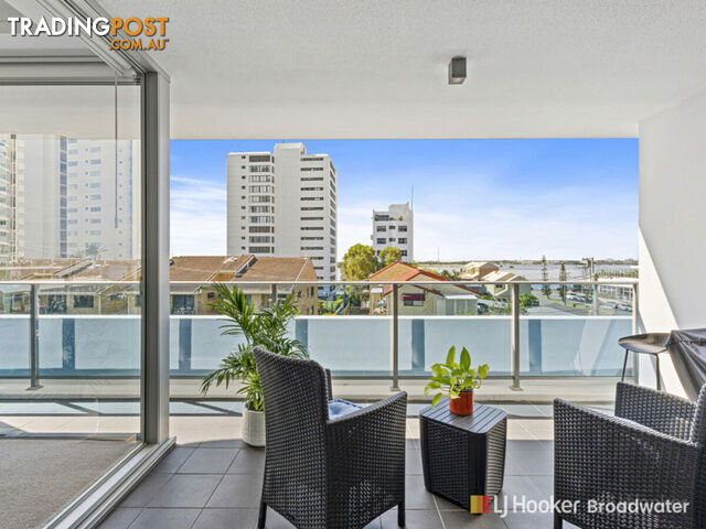 305/20 Labrador Street LABRADOR QLD 4215