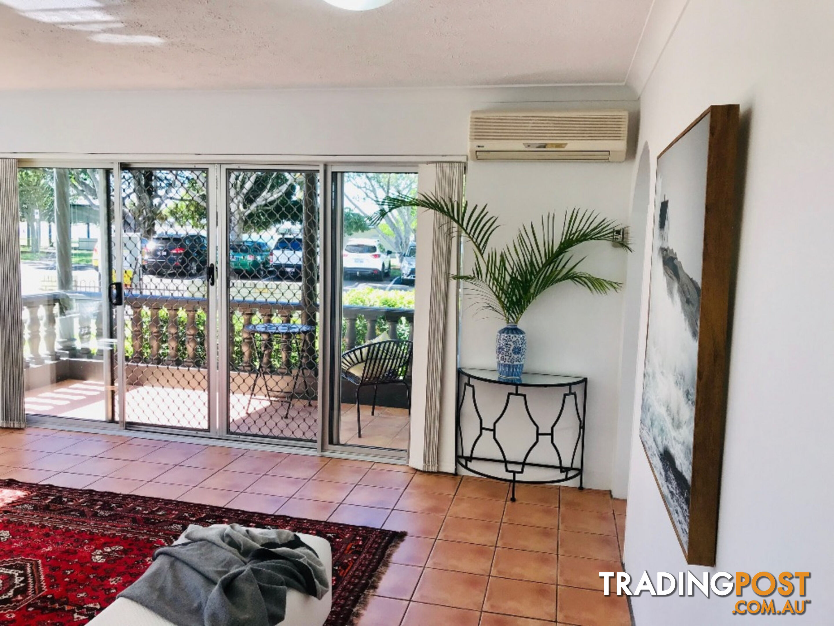 1/216 Marine Parade LABRADOR QLD 4215