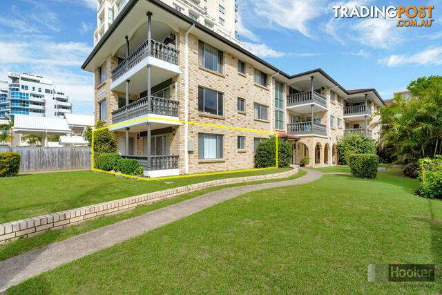 1/216 Marine Parade LABRADOR QLD 4215