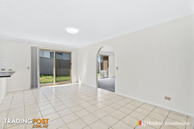 24 Camelot Crescent PARADISE POINT QLD 4216