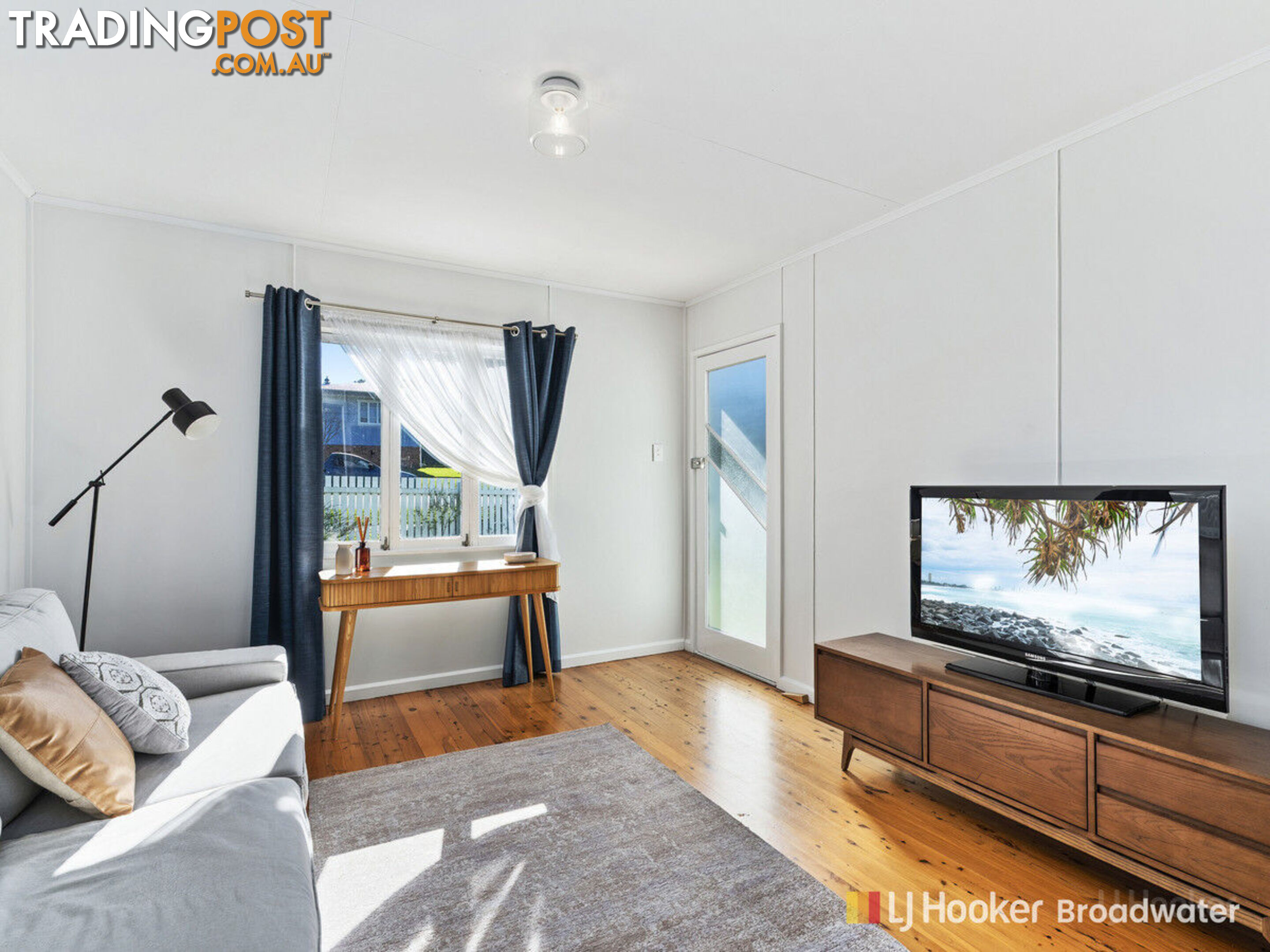 6 Horder Avenue LABRADOR QLD 4215