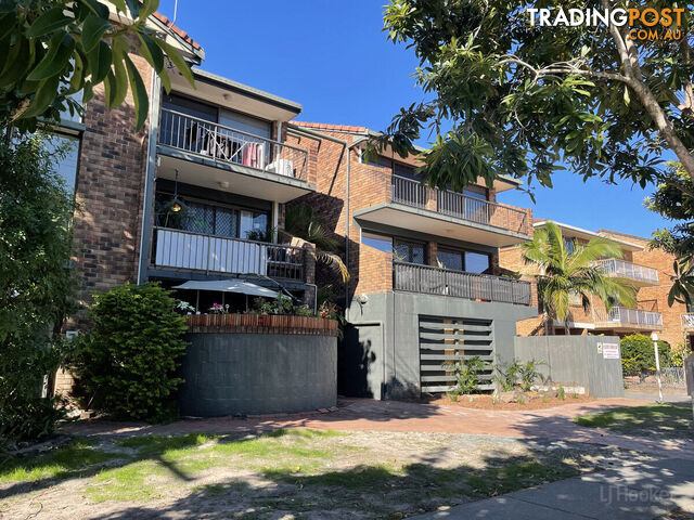 18/179 Muir Street LABRADOR QLD 4215