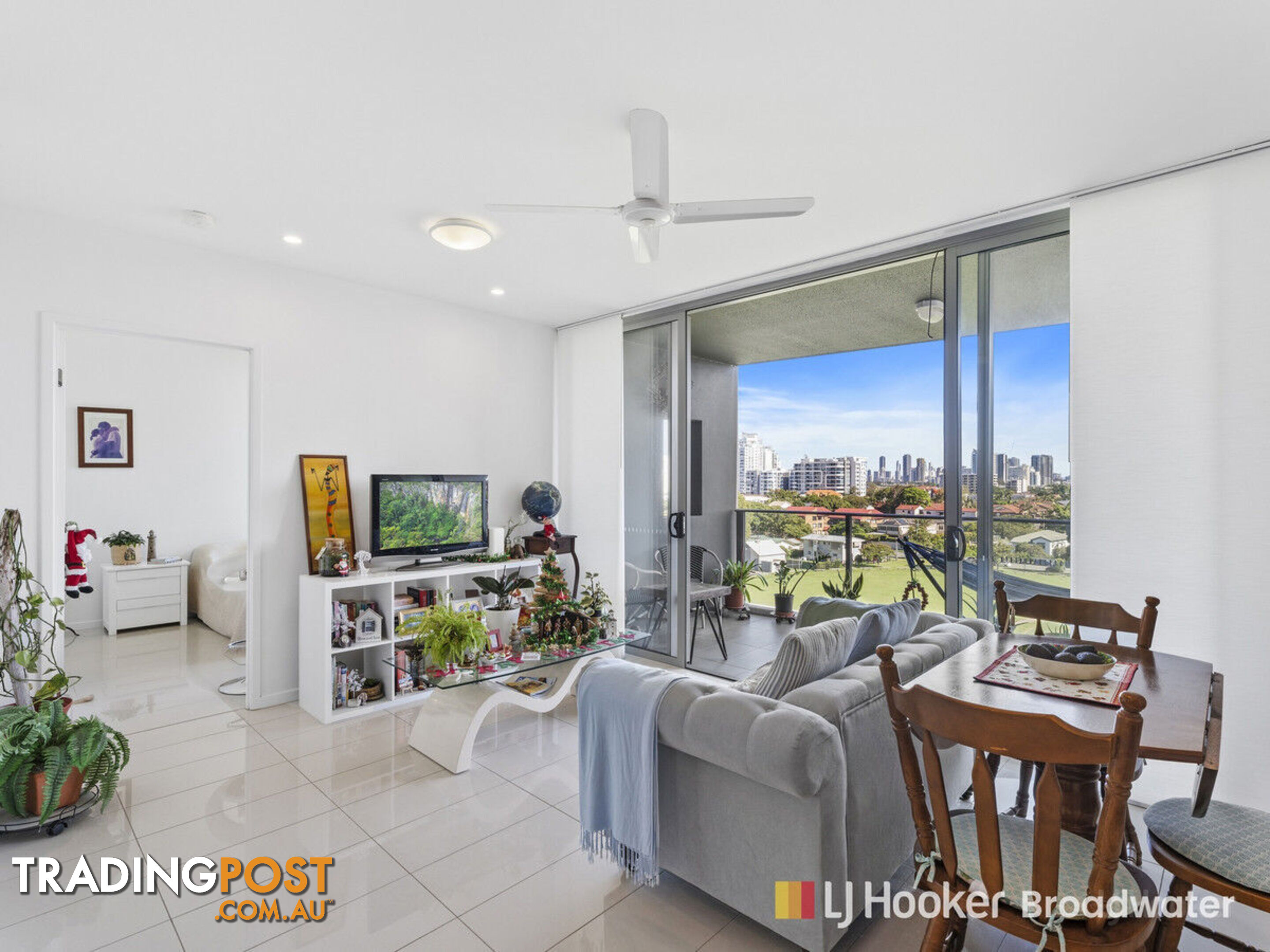 701/17 Bath Street LABRADOR QLD 4215