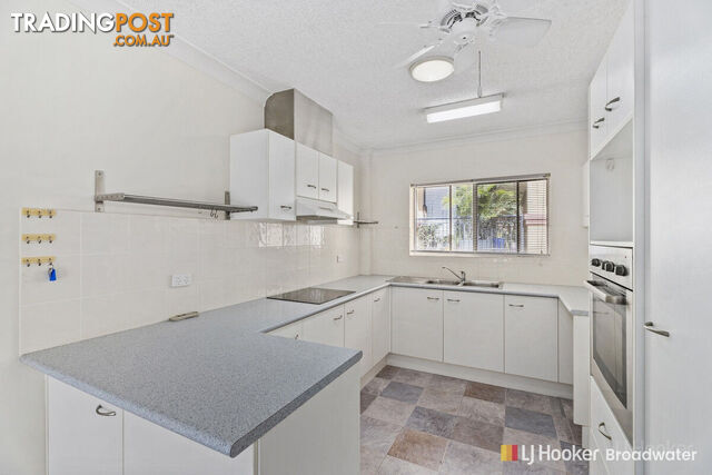 5/45 Bayview Street RUNAWAY BAY QLD 4216