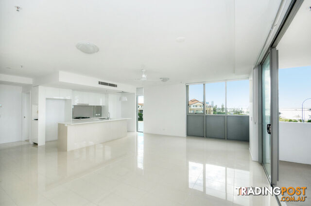 1101/380 Marine Parade LABRADOR QLD 4215