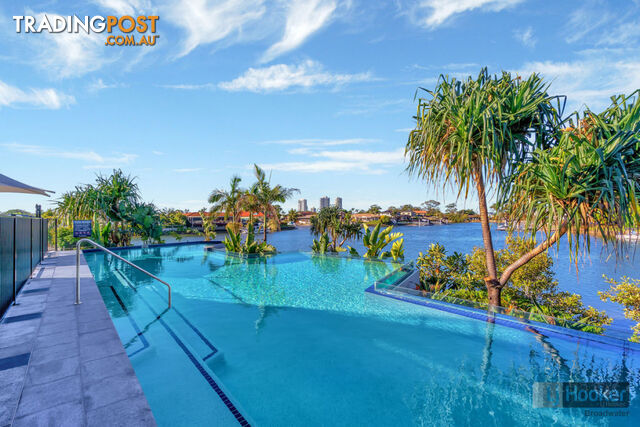 11104/5 Harbour Side Court BIGGERA WATERS QLD 4216