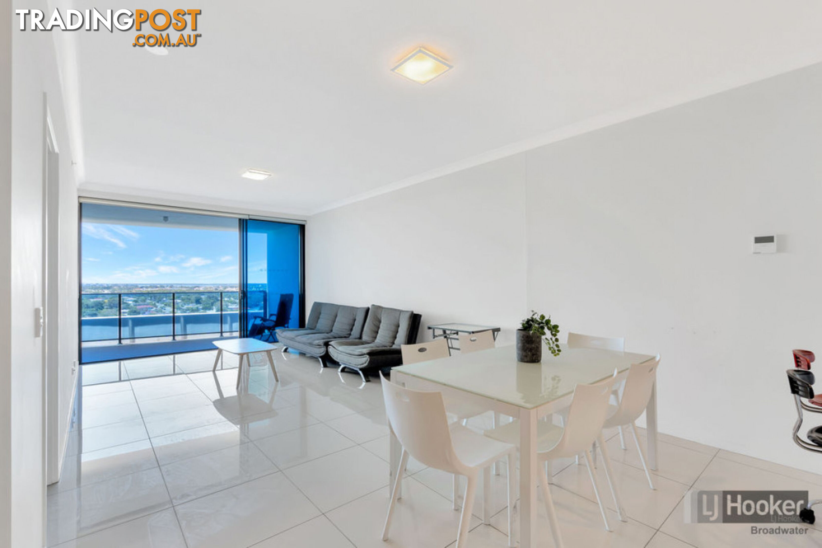 11104/5 Harbour Side Court BIGGERA WATERS QLD 4216