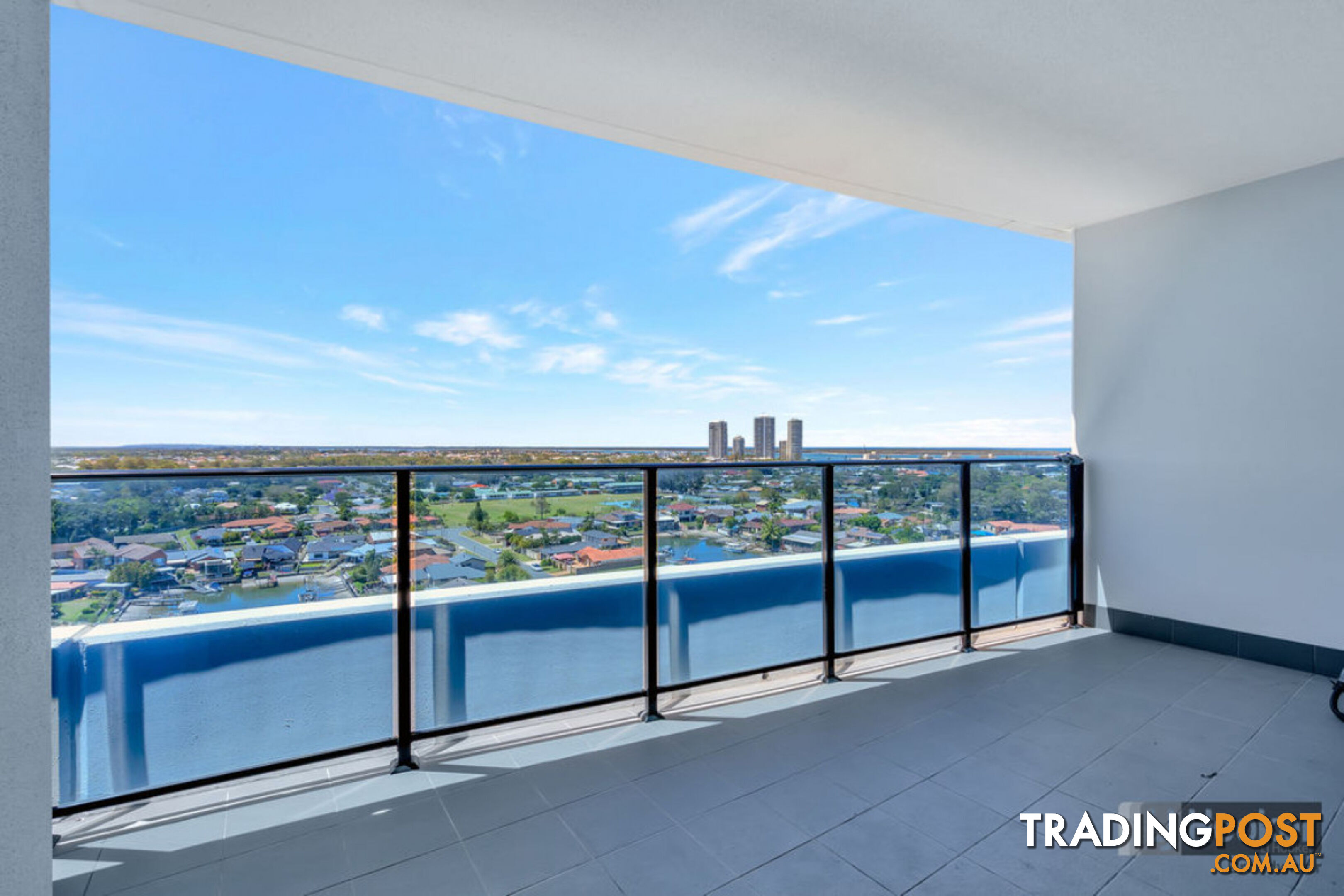 11104/5 Harbour Side Court BIGGERA WATERS QLD 4216