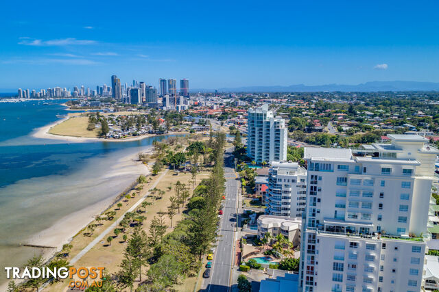 16/204 Marine Parade LABRADOR QLD 4215