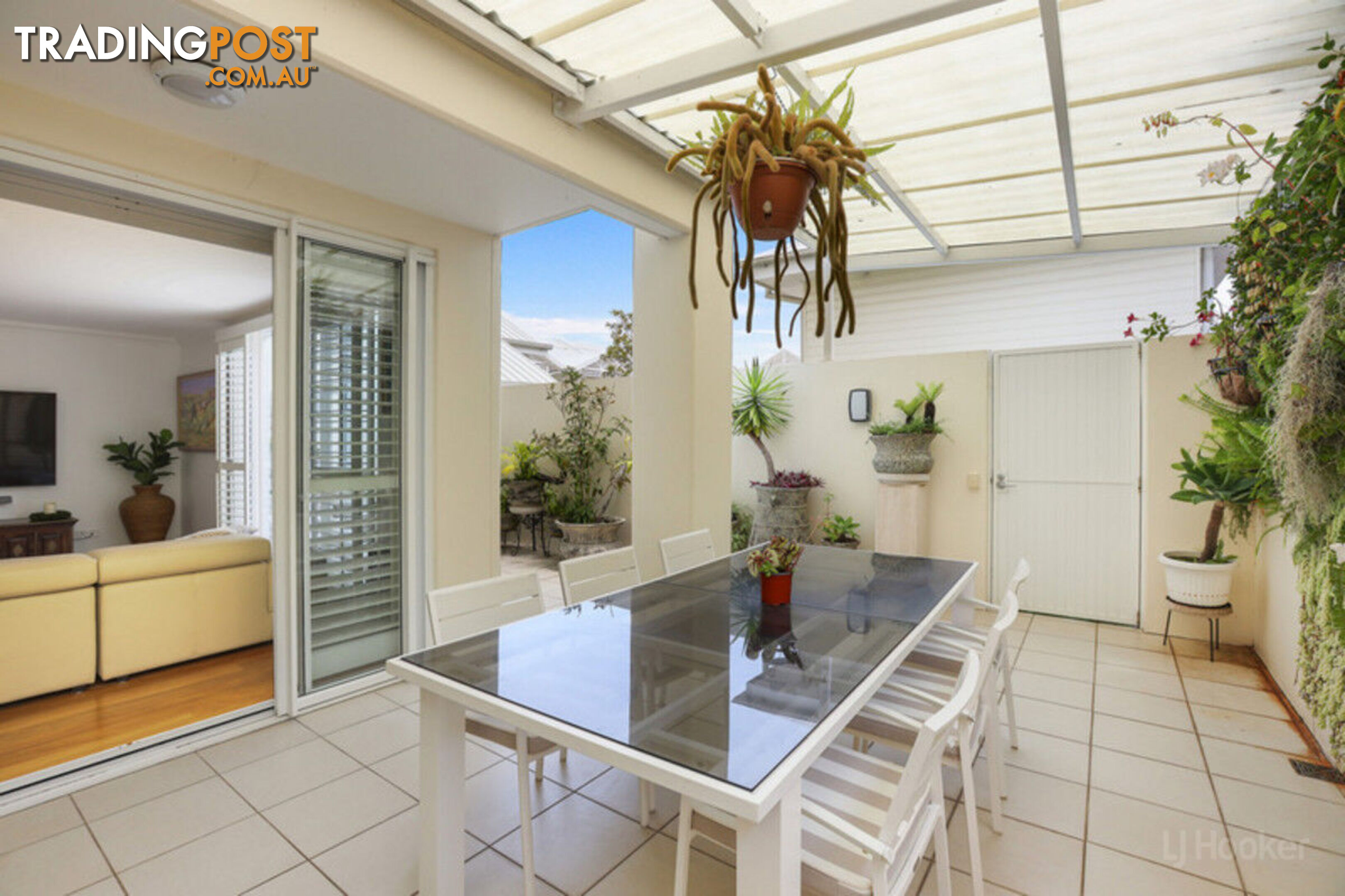 103/212-214 Marine Parade LABRADOR QLD 4215