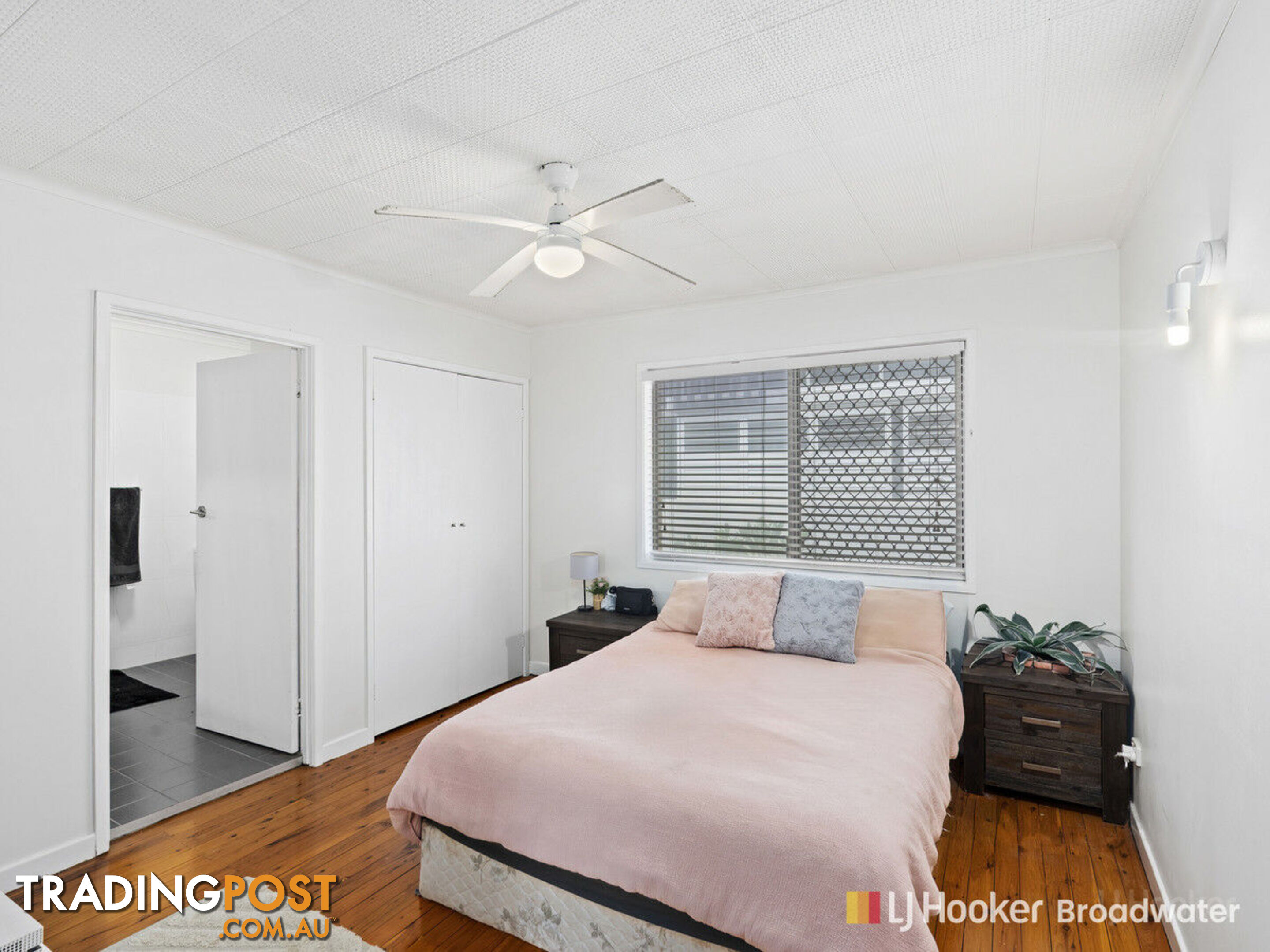 6/4 Sunshine Court LABRADOR QLD 4215