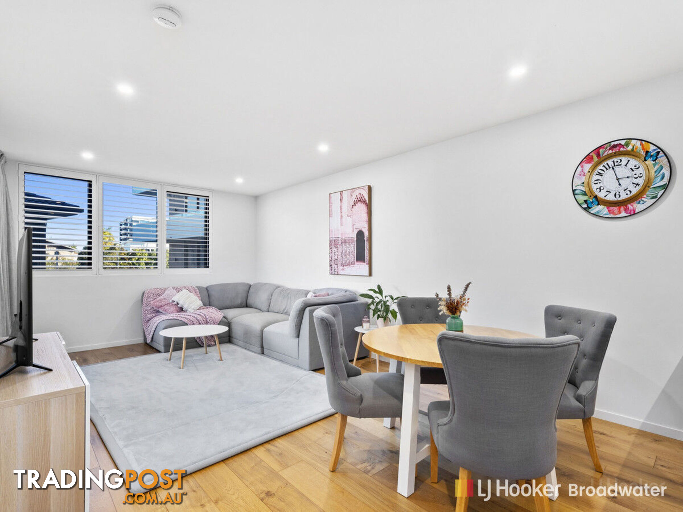 207/110 Frank Street LABRADOR QLD 4215