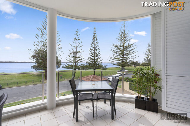 4/32-34 Oatland Esplanade RUNAWAY BAY QLD 4216