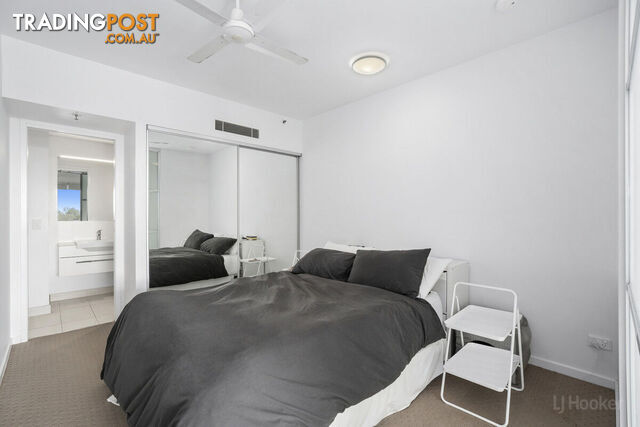 706/17 Bath Street LABRADOR QLD 4215