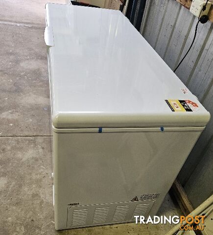 Freezer 519L New Haier chest freezer model HCF524W3 HA - photo 3 of 5