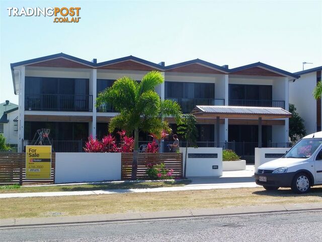 4/74a Powell Street BOWEN QLD 4805